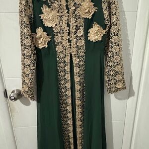 Elegant Green and Gold Lace Dress 

Tag says size L, but fits like a M.
